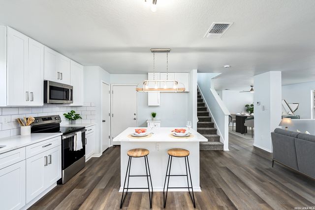 115 Booker Palm, San Antonio, TX 78239