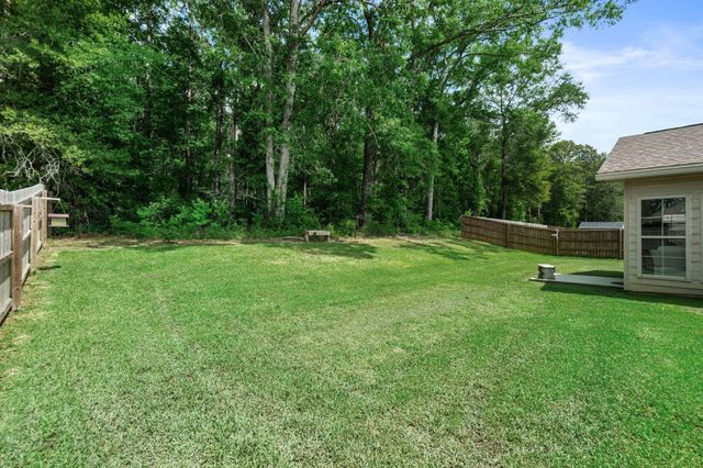 46 E Locust, Sumrall, MS 39482