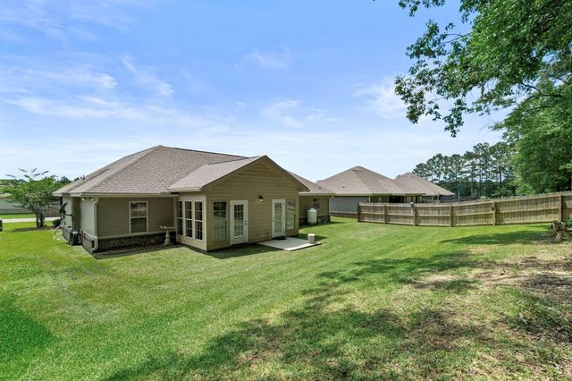 46 E Locust, Sumrall, MS 39482