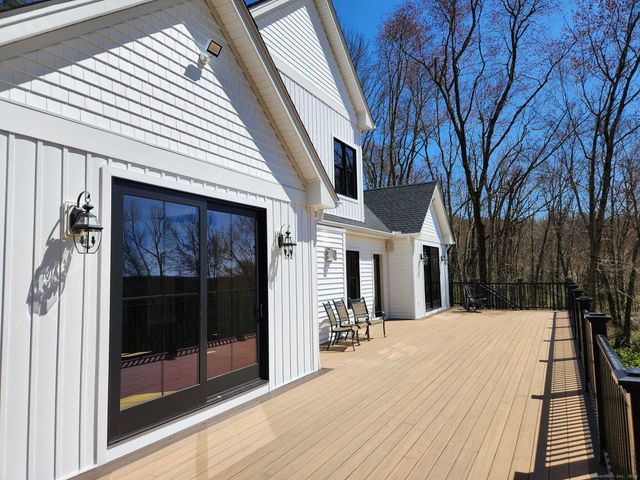 53 Cross Highway, Westport, CT 06880