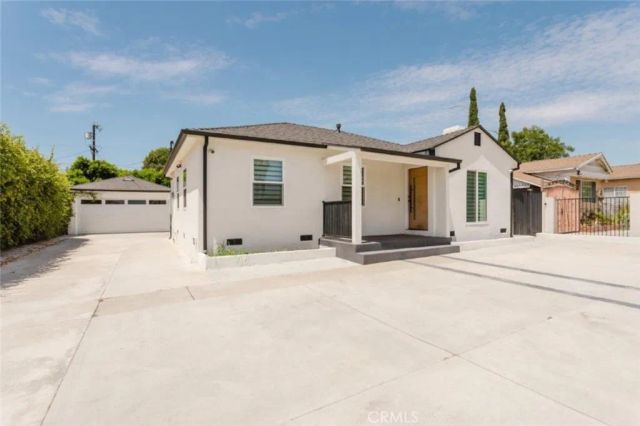 8119 Shadyglade Avenue, North Hollywood, CA 91605
