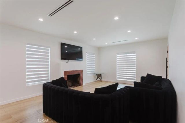 8119 Shadyglade Avenue, North Hollywood, CA 91605