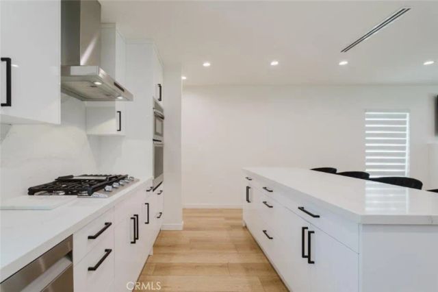 8119 Shadyglade Avenue, North Hollywood, CA 91605