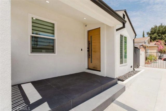 8119 Shadyglade Avenue, North Hollywood, CA 91605
