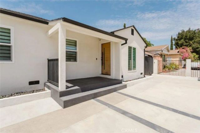 8119 Shadyglade Avenue, North Hollywood, CA 91605