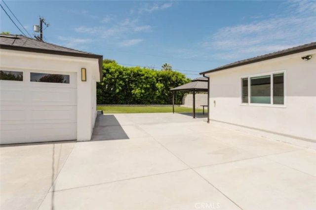 8119 Shadyglade Avenue, North Hollywood, CA 91605