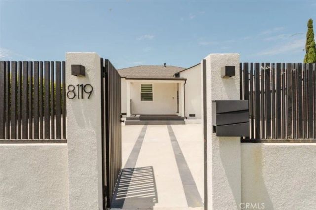8119 Shadyglade Avenue, North Hollywood, CA 91605