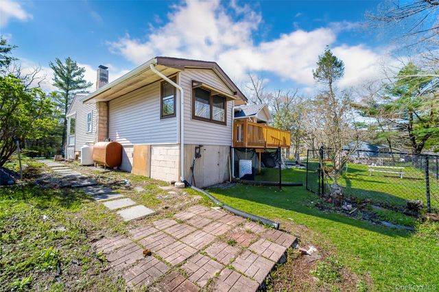 23 Raymond Drive, Port Jervis, NY 12771