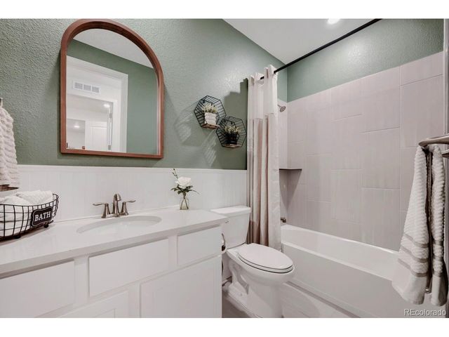 17140 Desert Wine Ln, Parker, CO 80134