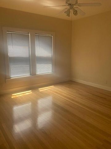 2710 Whitis Ave B, Austin, TX 78705