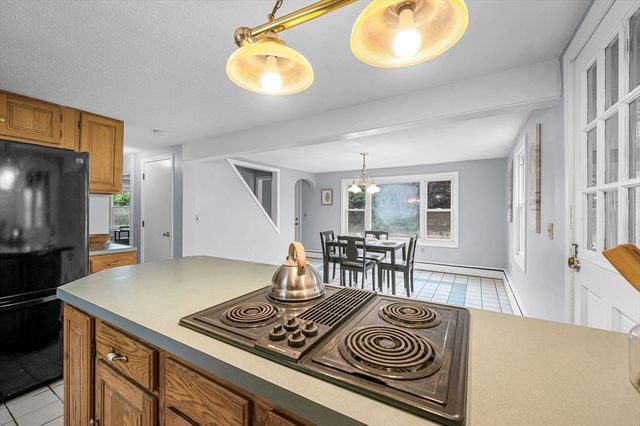 2140 Palmer Rd, Palmer, MA 01080