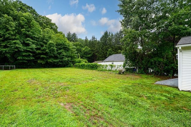 2140 Palmer Rd, Palmer, MA 01080