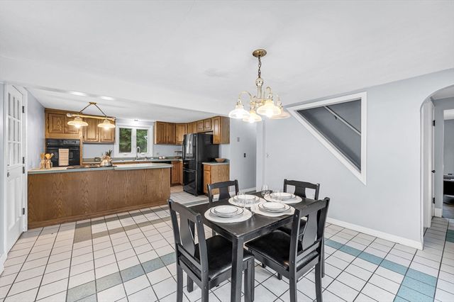 2140 Palmer Rd, Palmer, MA 01080