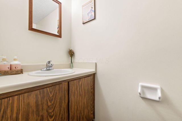 3697 Heatherglen Drive, Columbus, OH 43221
