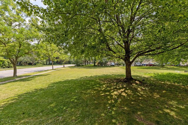 3697 Heatherglen Drive, Columbus, OH 43221