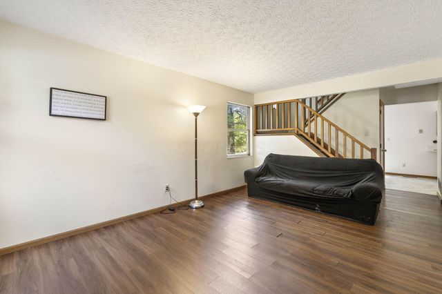 3697 Heatherglen Drive, Columbus, OH 43221
