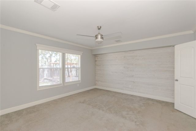 917 W Laurel St, Rockport, TX 78382