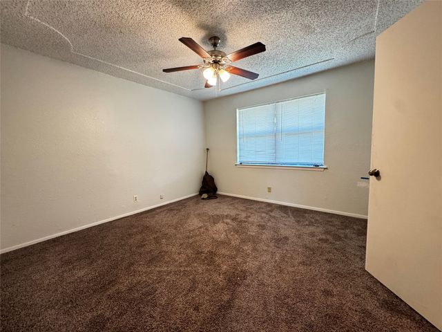 1050 35th Street NE, Paris, TX 75462