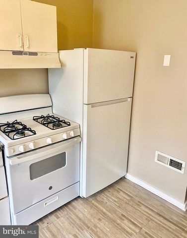65 RAILROAD AVE, Roebling, NJ 08554