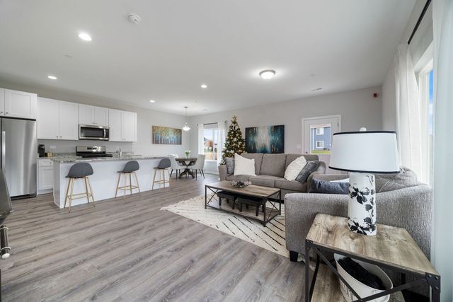 1220 Gillespie Lane, Yorkville, IL 60560