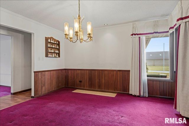 208 Othelle Street, Taylorville, IL 62568