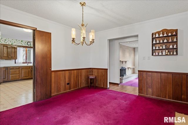 208 Othelle Street, Taylorville, IL 62568