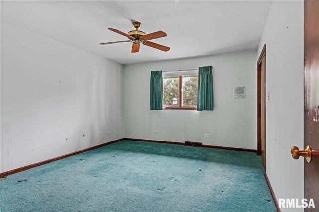 208 Othelle Street, Taylorville, IL 62568