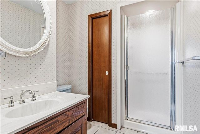 208 Othelle Street, Taylorville, IL 62568