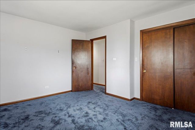 208 Othelle Street, Taylorville, IL 62568