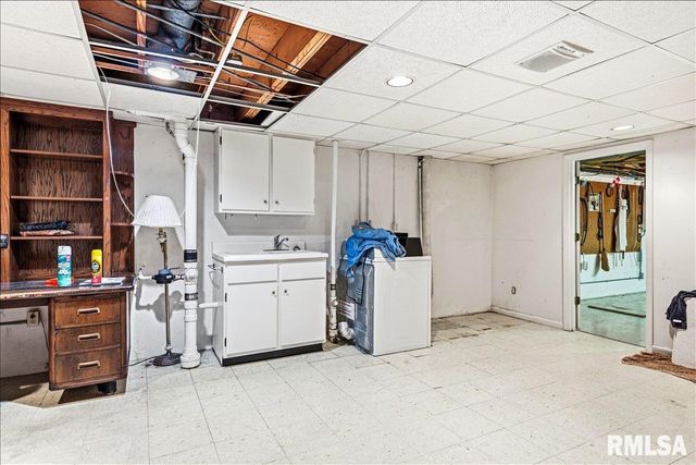 208 Othelle Street, Taylorville, IL 62568