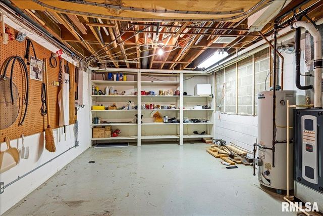 208 Othelle Street, Taylorville, IL 62568