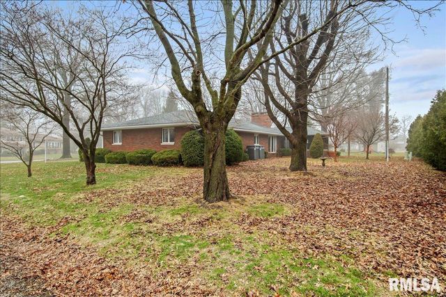 208 Othelle Street, Taylorville, IL 62568