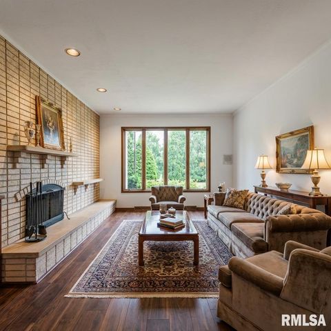 208 Othelle Street, Taylorville, IL 62568