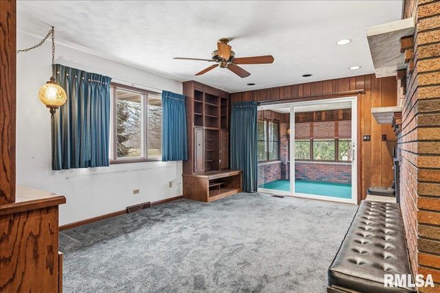 208 Othelle Street, Taylorville, IL 62568