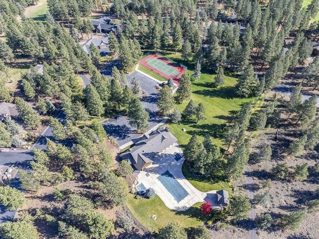 16923 Royal Coachman Drive, Sisters, OR 97759