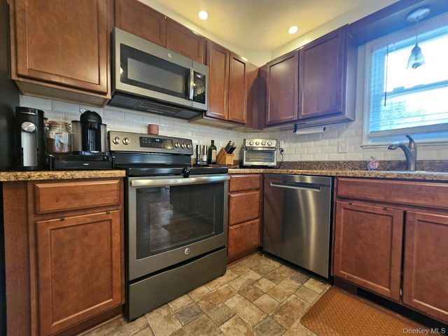 2564 South Avenue, Wappingers Falls, NY 12590