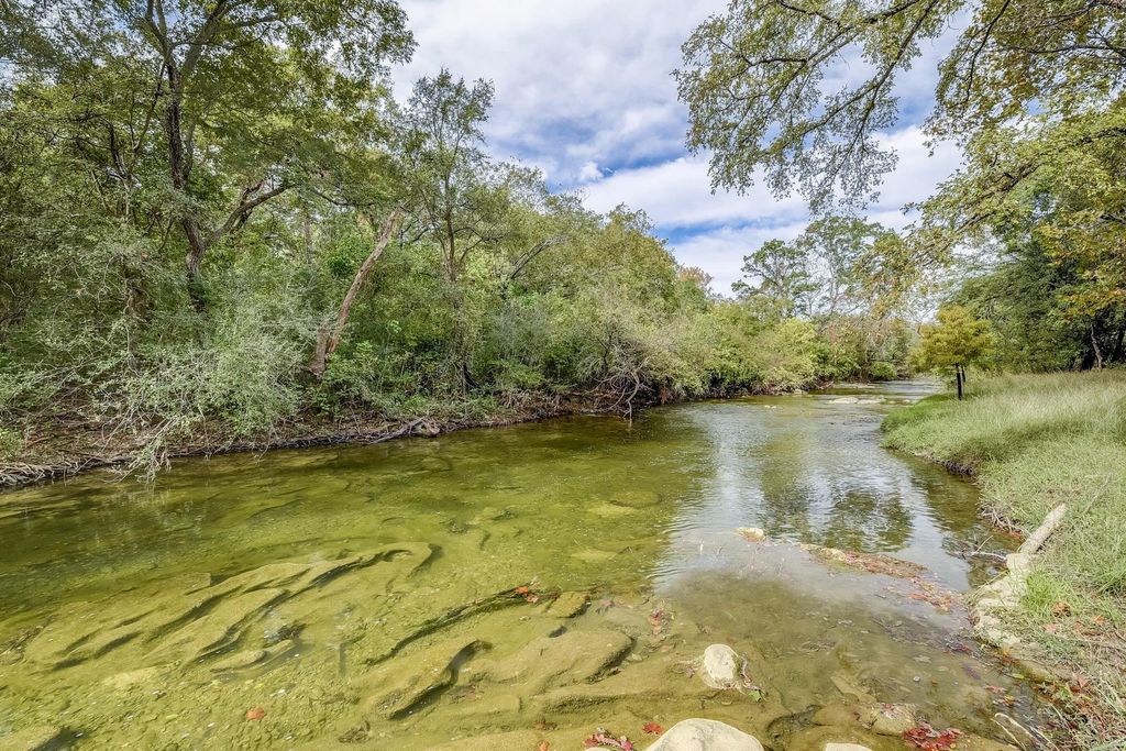 2603 Creek Bend CIR, Round Rock, TX 78681