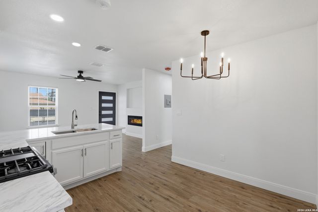 1102 Jewett, San Antonio, TX 78237