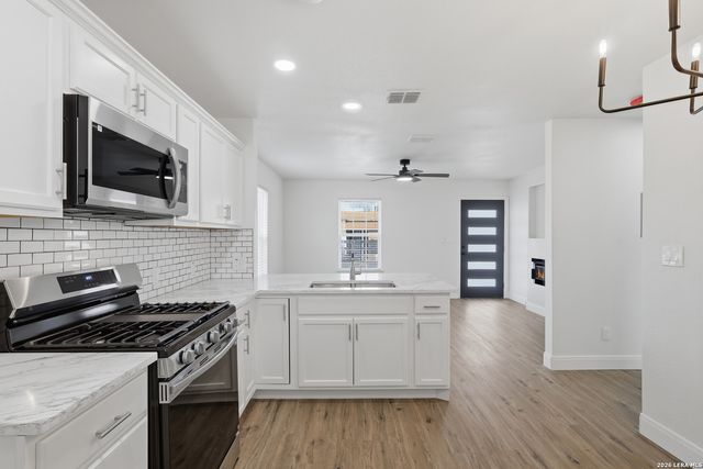 1102 Jewett, San Antonio, TX 78237