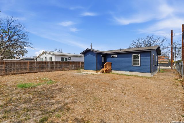 1102 Jewett, San Antonio, TX 78237