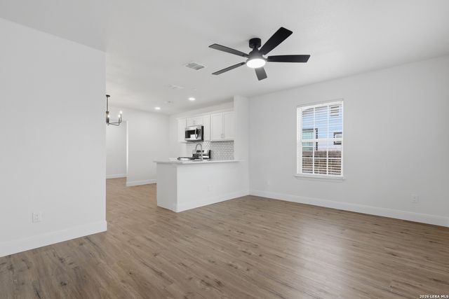 1102 Jewett, San Antonio, TX 78237