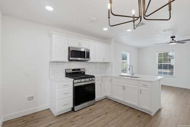 1102 Jewett, San Antonio, TX 78237