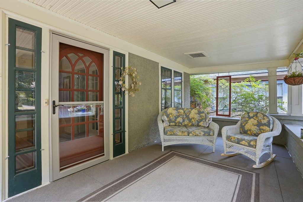 1924 S Post St, Spokane, WA 99203 photo 2