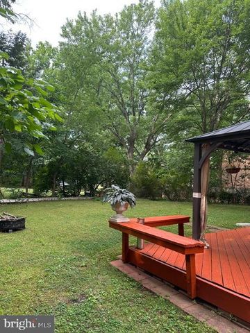 14709 BENTLEY SQ, Centreville, VA 20120