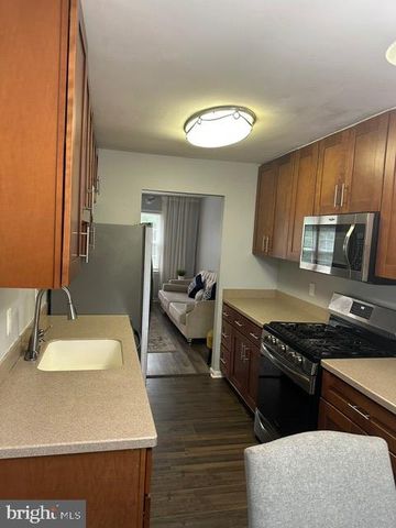 14709 BENTLEY SQ, Centreville, VA 20120