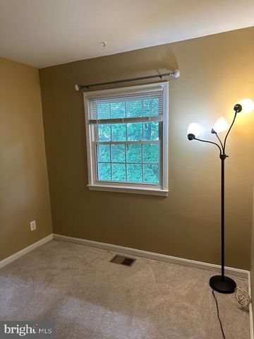 14709 BENTLEY SQ, Centreville, VA 20120
