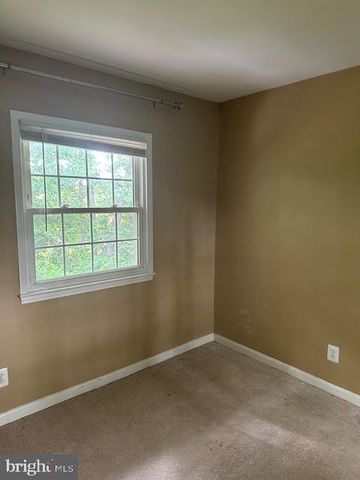 14709 BENTLEY SQ, Centreville, VA 20120