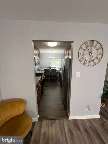 14709 BENTLEY SQ, Centreville, VA 20120