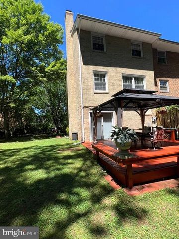 14709 BENTLEY SQ, Centreville, VA 20120