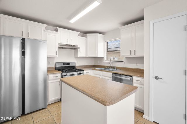 6241 Spotted Eagle Drive, El Paso, TX 79924